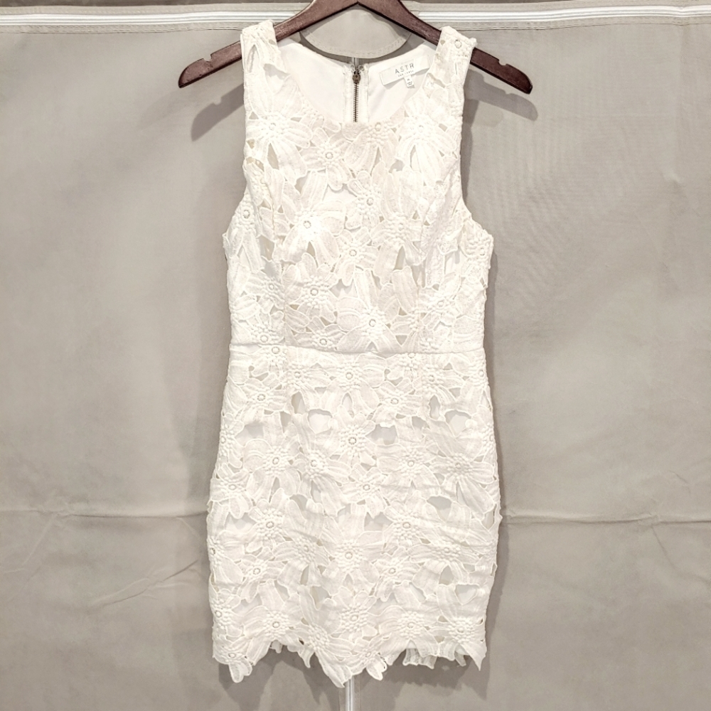 ASTR The Label White Lace Mini Dress